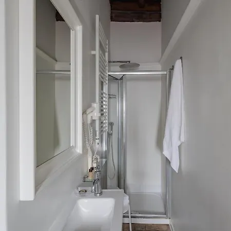 Palazzo Lupardi Relais Bed & Breakfast Rome