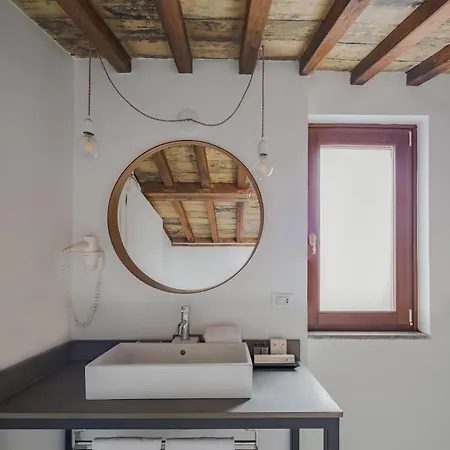 Palazzo Lupardi Relais 4* Roma