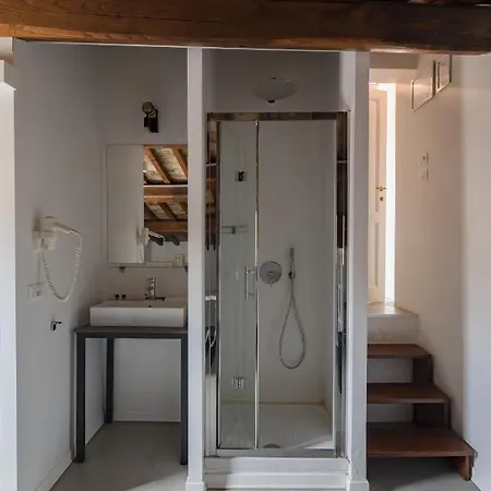 Palazzo Lupardi Relais Alojamento de Acomodação e Pequeno-almoço 4*