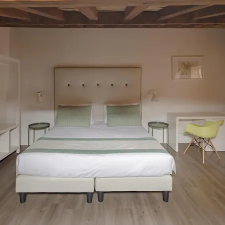 Palazzo Lupardi Relais Bed & Breakfast 3*