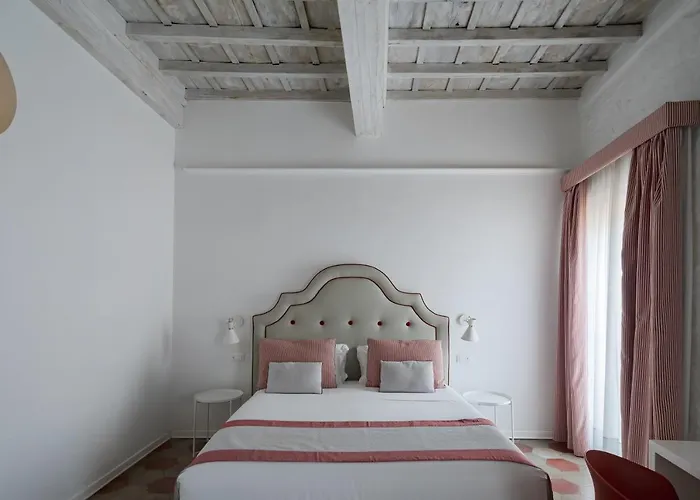 Nocleg ze śniadaniem Palazzo Lupardi Relais 4*