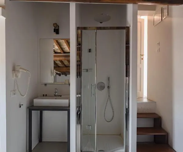 Palazzo Lupardi Relais Nocleg ze śniadaniem 4*