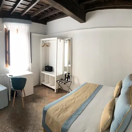 Palazzo Lupardi Relais 3* Rom